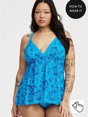 NWT Torrid Wireless Triangle Tankini Top